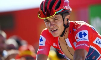 Arensman remporte la première étape du Grand Tour en carrière