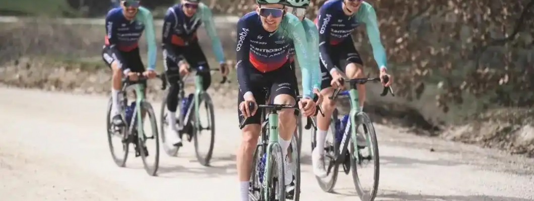 Le plus jeune champion de la course cycliste d'Izuria