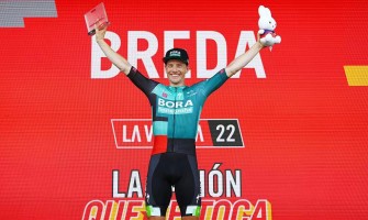 Sam Bennett remporte la troisième étape du Tour d'Espagne