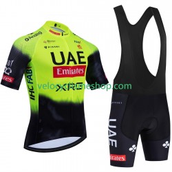 Tenue Maillot + Cuissard à Bretelles equipe pro uae team emirates 2025 fluo Hommes